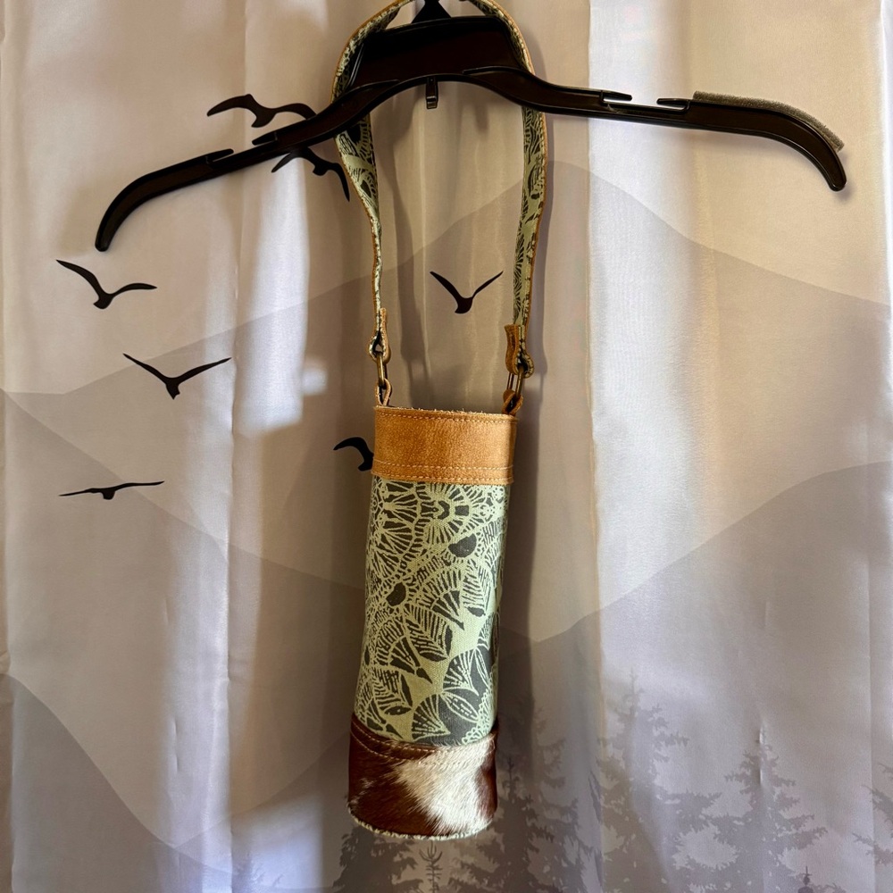 Myra Cow Hide Wine Bottle Tote Bag Canvas Leather Perfect Gift With Wine